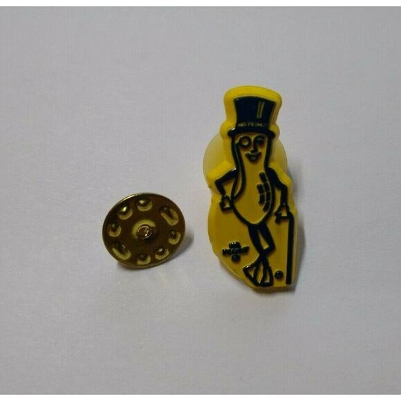 Mr Peanut Lapel Pin Planters Peanuts Hard Plastic NOS Uncommon Yellow Vintage - Picture 6 of 6